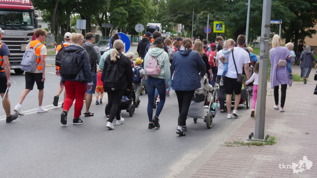 Na 45 konecką pielgrzymkę wyruszyło ponad 200 wiernych! [wideo,zdjęcia]