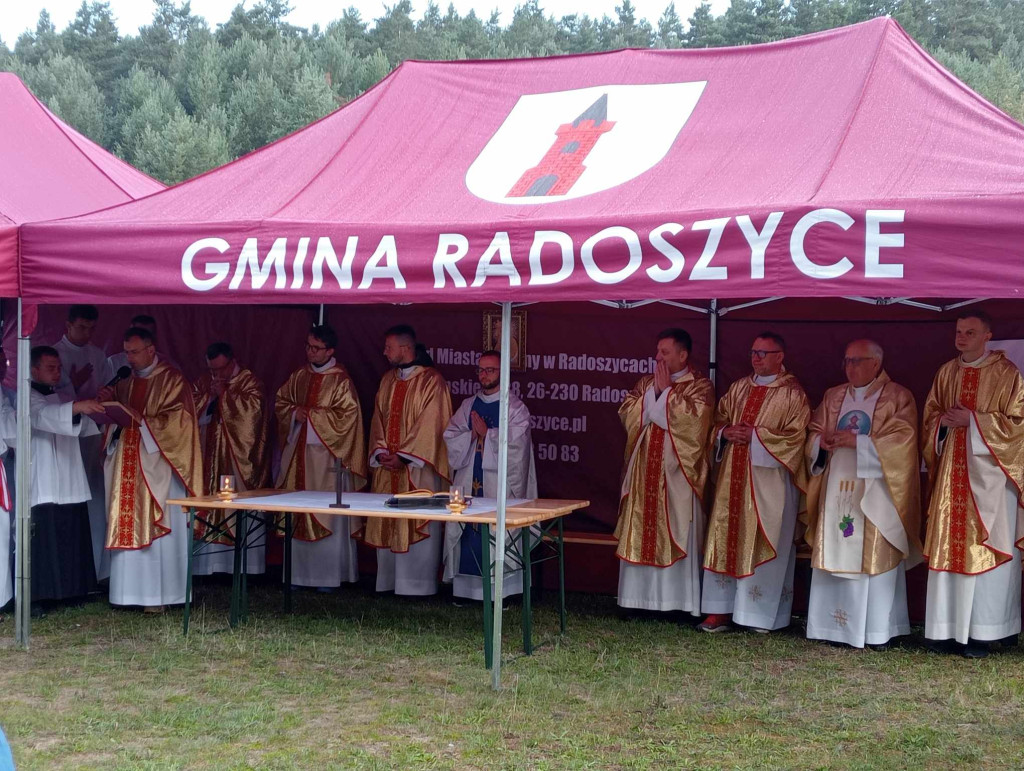 Na pątniczym szlaku. Zobaczcie zdjęcia z koneckiej pielgrzymki