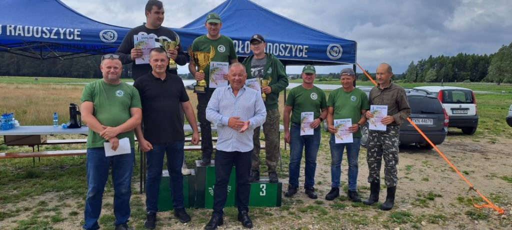 W Antoniowie wędkowali o puchar Burmistrza Radoszyc [zdjęcia]