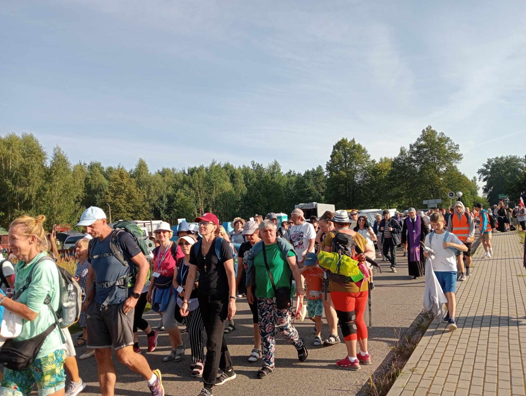 Kolejny dzień na pątniczym szlaku [fotorelacja]