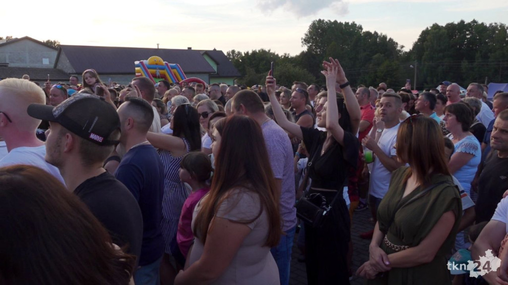 WIDEO: Dożynki w Słupi Koneckiej z koncertem Miłego Pana