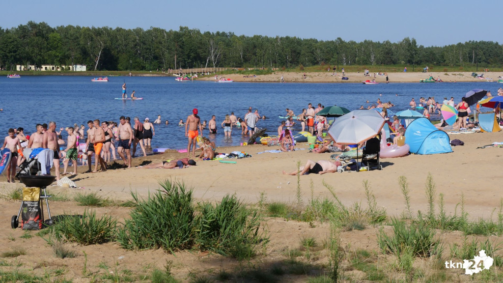 Oblężona Sielpia. Letnisko przyciągnęło dziesiątki tysięcy wczasowiczów [fotorelacja]
