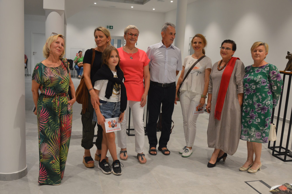 Ceramiczne dzieła sztuki można podziwiać w Domu Kultury w Końskich [zdjęcia]