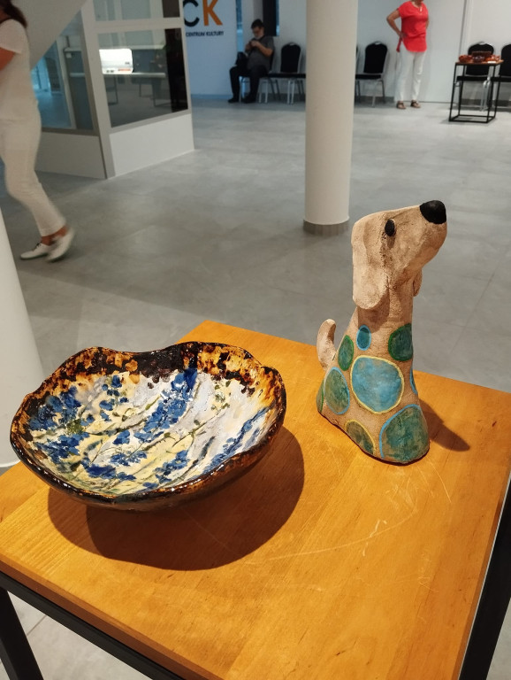 Ceramiczne dzieła sztuki można podziwiać w Domu Kultury w Końskich [zdjęcia]