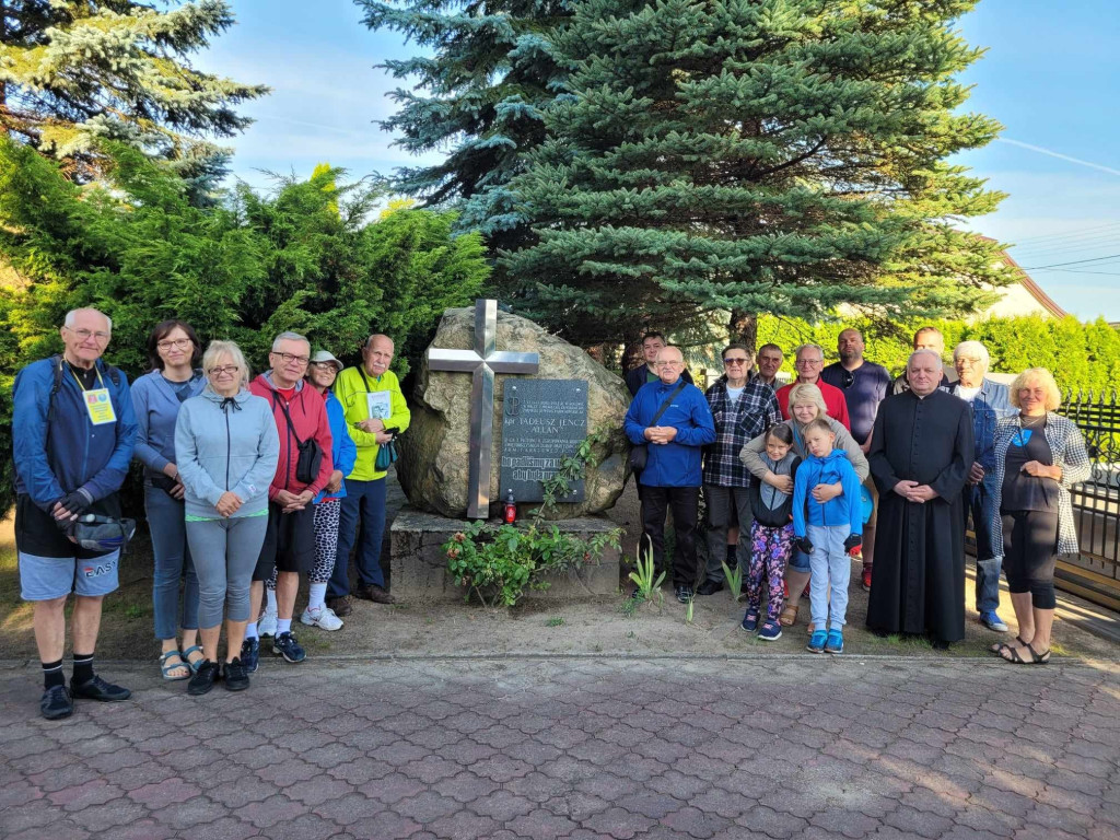 Pielgrzymowali i poznawali historię Konecczyzny [wideo, zdjęcia]