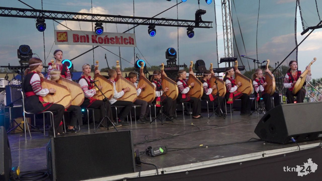 Mnóstwo sportu, pyszne jedzenie i Viki Gabor [Dni Końskich cz.2, wideo i foto]