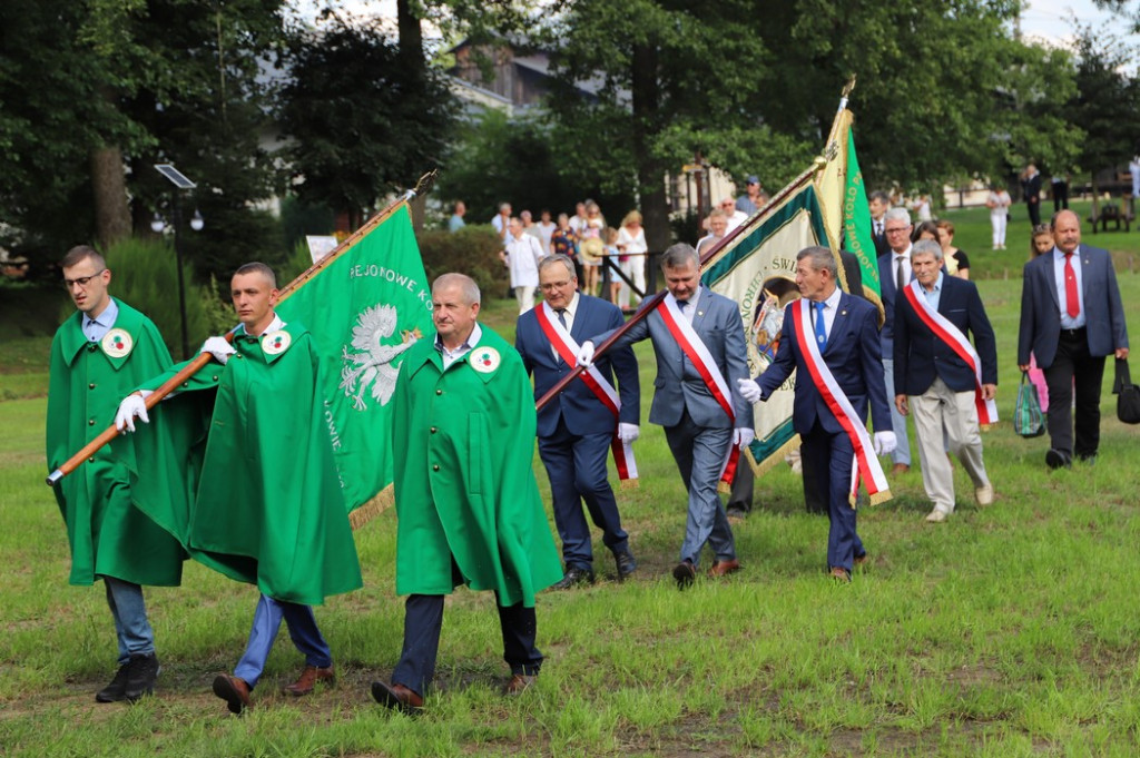 Dzień Pszczoły z medalami i odznakami [zdjęcia]