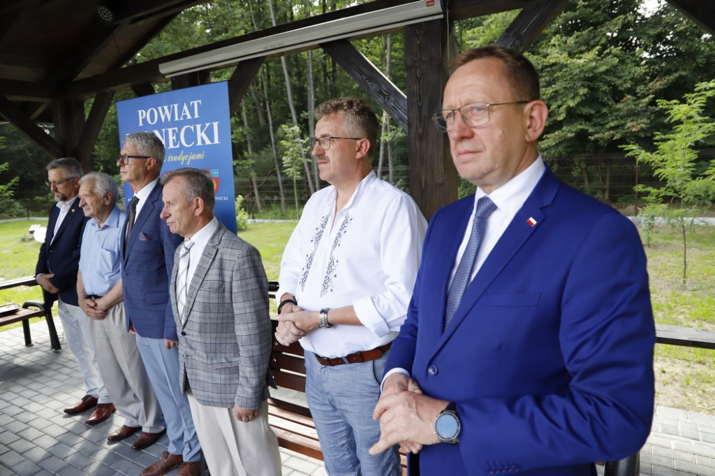 Dzień Pszczoły z medalami i odznakami [zdjęcia]