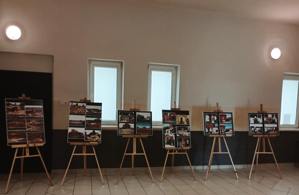 W Rogowie otwarto wystawę fotografii Jerzego Dziubińskiego
