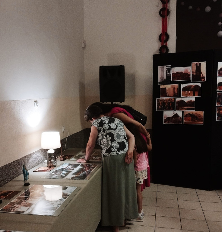 W Rogowie otwarto wystawę fotografii Jerzego Dziubińskiego