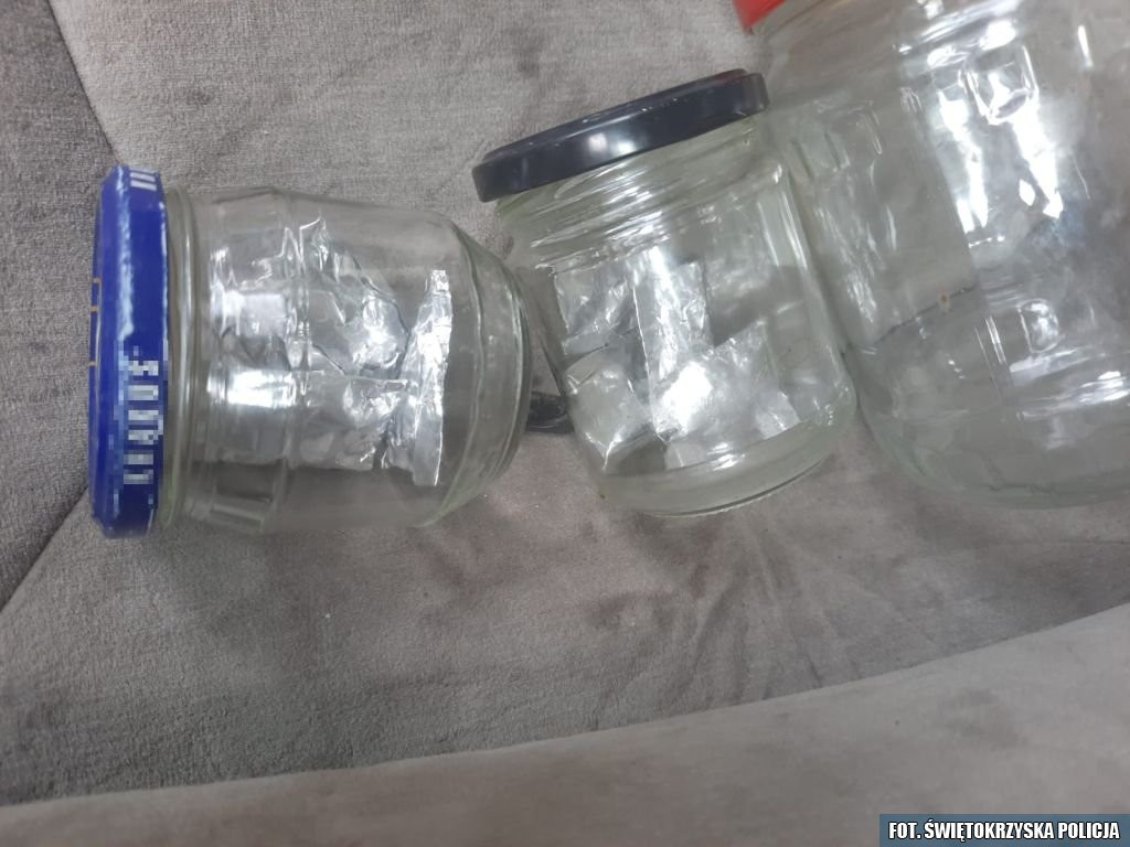 Odpowie za uprawę konopi i produkcję bimbru [zdjęcia]