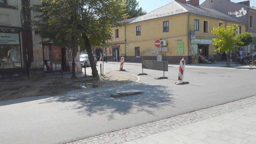 Postępy w przebudowie głównych koneckich ulic [wideo]