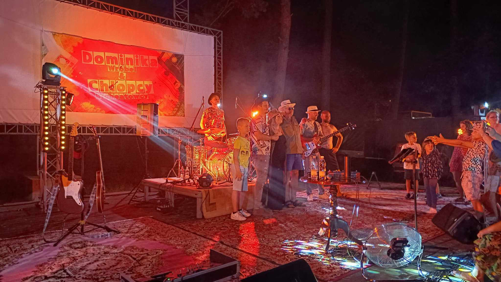 Dominika Wróbel & Chłopcy BigBeatowcy zagrali w Sielpi [zdjęcia]