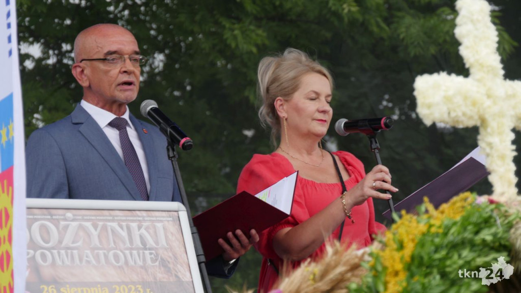 Rolnicze święto powiatu koneckiego z pięknymi wieńcami i na ludową nutę [wideo, zdjęcia]