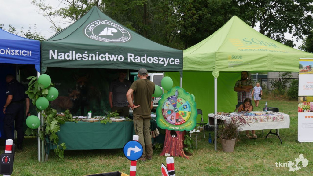 Rolnicze święto powiatu koneckiego z pięknymi wieńcami i na ludową nutę [wideo, zdjęcia]