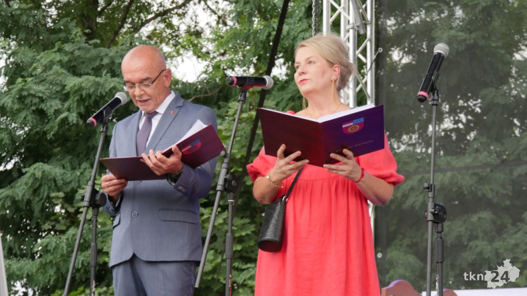 Rolnicze święto powiatu koneckiego z pięknymi wieńcami i na ludową nutę [wideo, zdjęcia]