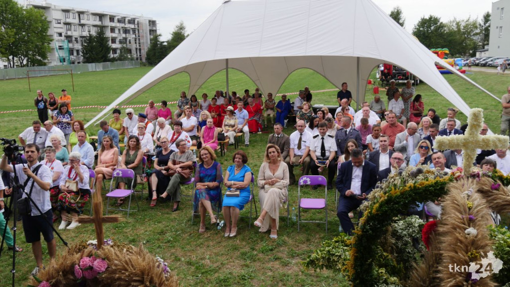 Rolnicze święto powiatu koneckiego z pięknymi wieńcami i na ludową nutę [wideo, zdjęcia]