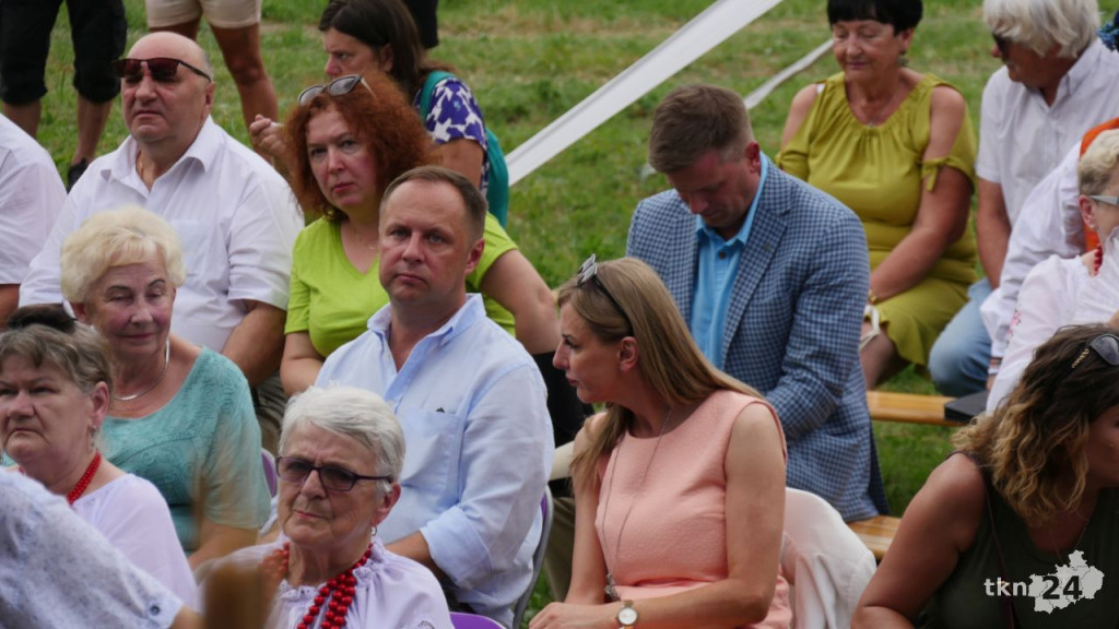 Rolnicze święto powiatu koneckiego z pięknymi wieńcami i na ludową nutę [wideo, zdjęcia]
