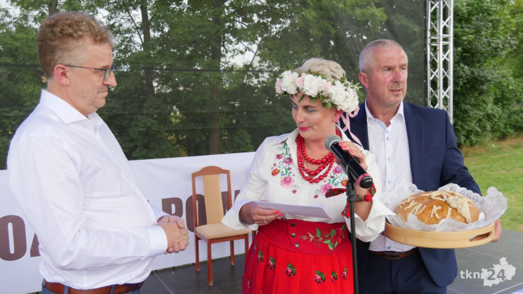 Rolnicze święto powiatu koneckiego z pięknymi wieńcami i na ludową nutę [wideo, zdjęcia]