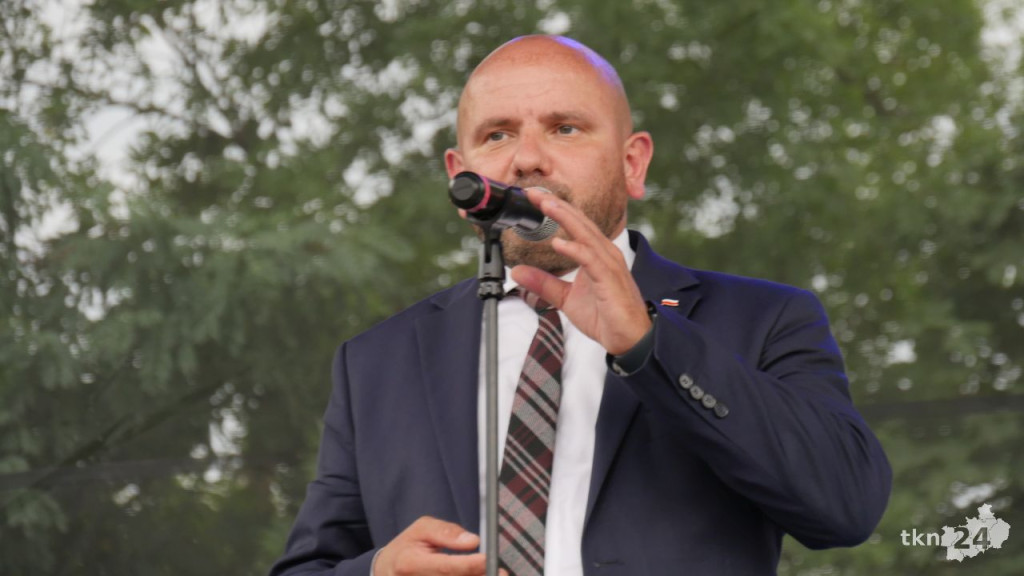 Rolnicze święto powiatu koneckiego z pięknymi wieńcami i na ludową nutę [wideo, zdjęcia]