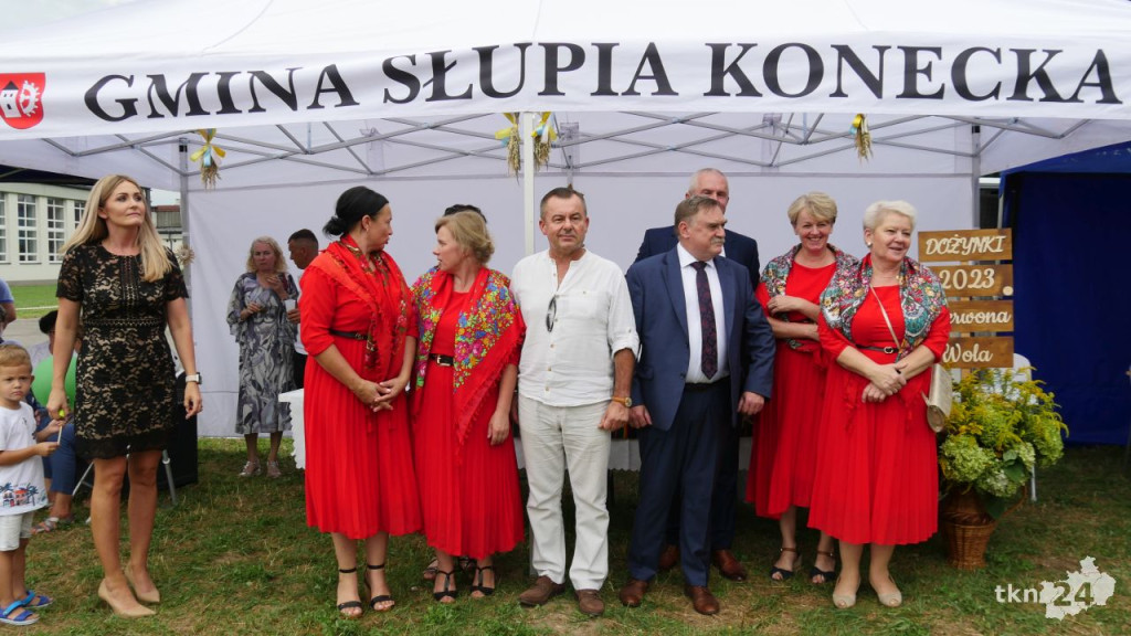 Rolnicze święto powiatu koneckiego z pięknymi wieńcami i na ludową nutę [wideo, zdjęcia]