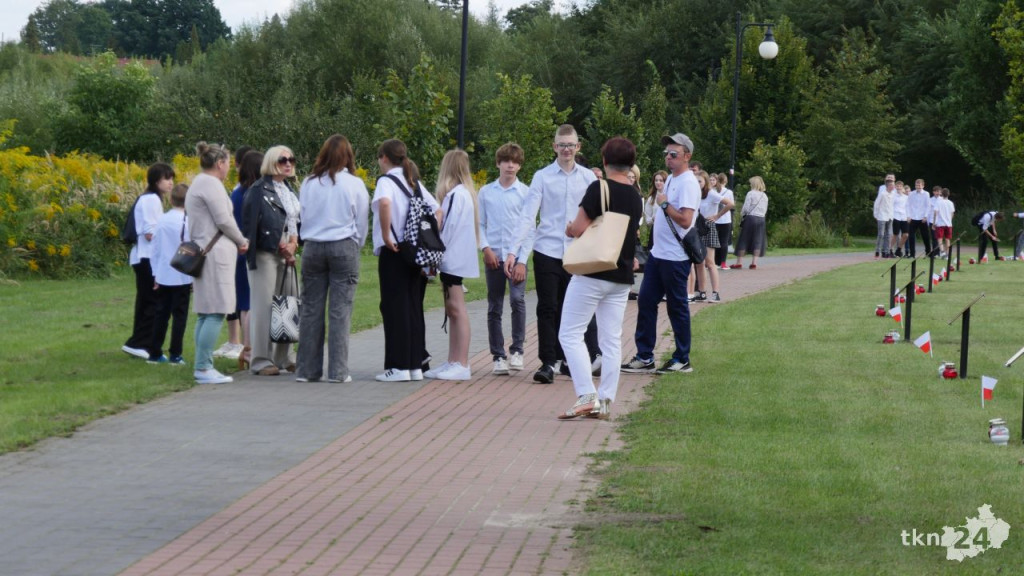 Uczczeniem pamięci ofiar II wojny światowej rozpoczęto Konecki Wrzesień 2023 [wideo, zdjęcia]