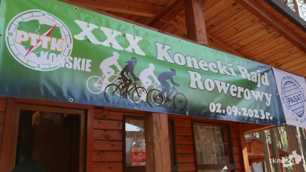 Blisko 200 osób na starcie jubileuszowego XXX Koneckiego Rajdu Rowerowego [wideo, zdjęcia]