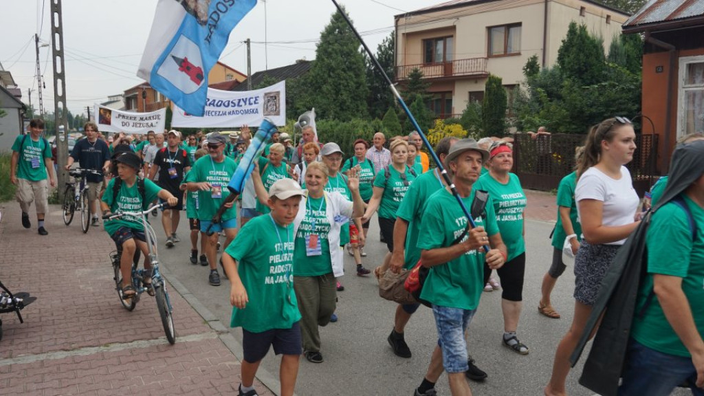 W Radoszycach witali powracających pielgrzymów [zdjęcia]