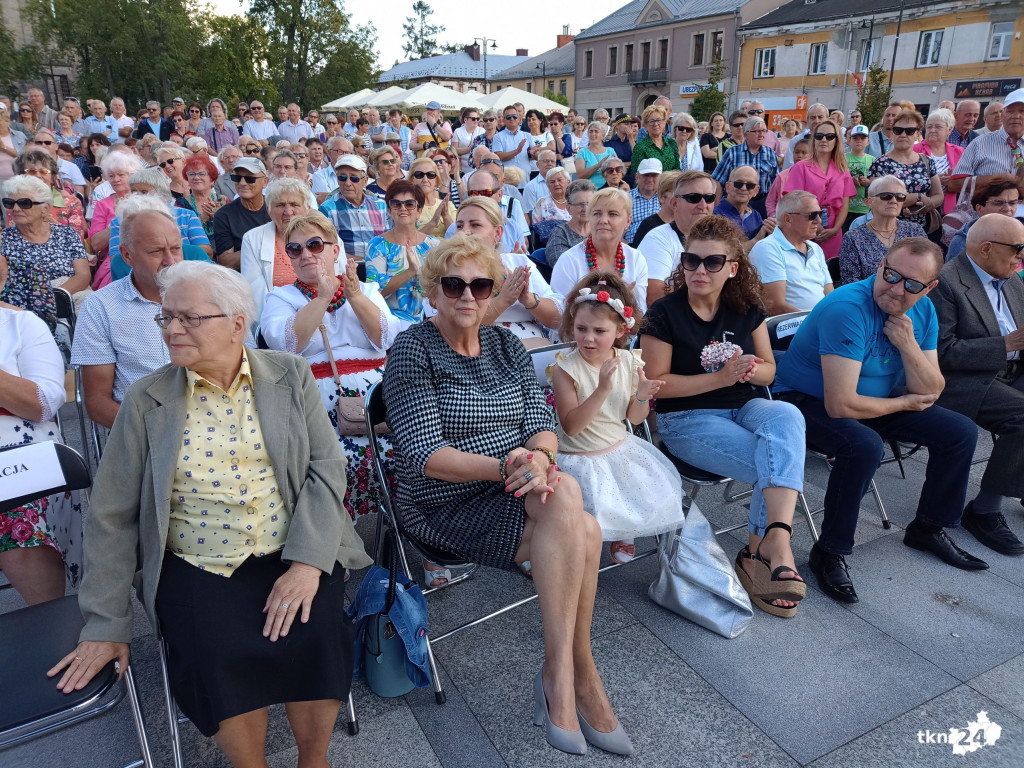 Niedzielne obchody Koneckiego Września. Koncert Reprezentacyjnego Zespołu Artystycznego Wojska Polskiego i polowa msza święta [wideo, zdjęcia]