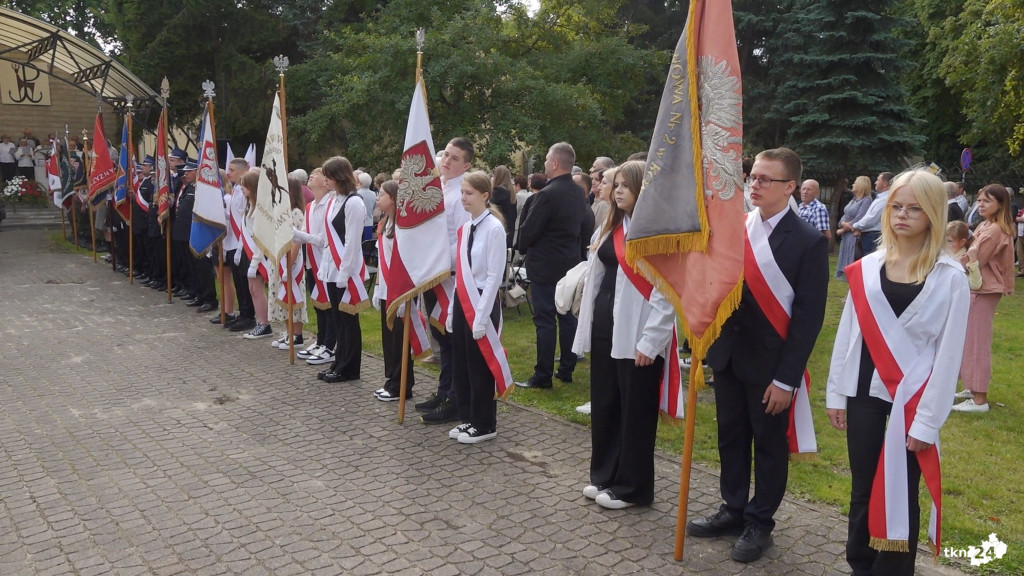 Niedzielne obchody Koneckiego Września. Koncert Reprezentacyjnego Zespołu Artystycznego Wojska Polskiego i polowa msza święta [wideo, zdjęcia]