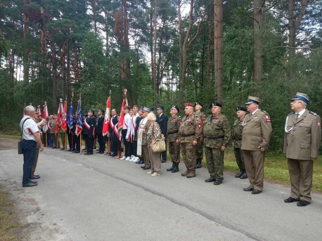 Społeczność gminy Smyków spotkała się na uroczystości w Trawnikach [zdjęcia]