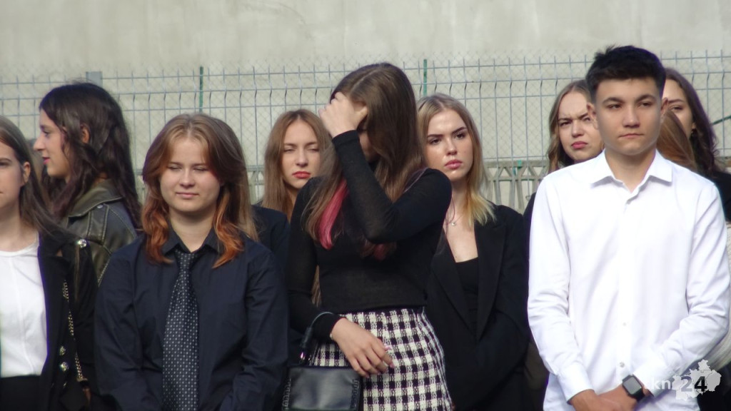 Wybrzmiał pierwszy dzwonek. Tak witano nowy rok szkolny [wideo, zdjęcia]