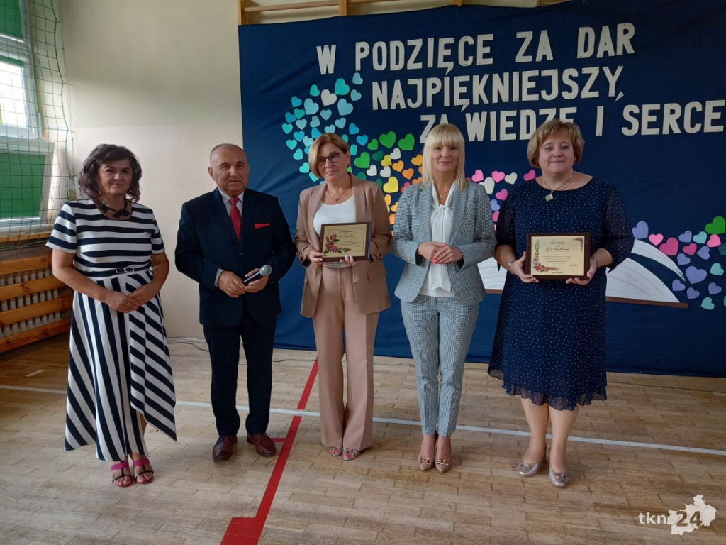 Wybrzmiał pierwszy dzwonek. Tak witano nowy rok szkolny [wideo, zdjęcia]