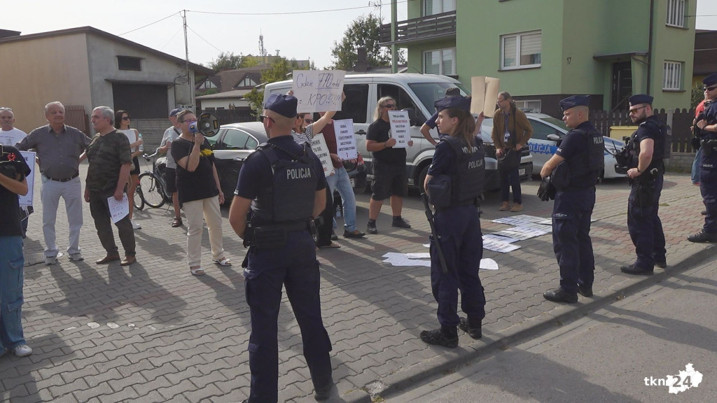 Protest po konwencji PiS w Końskich [wideo, zdjęcia]