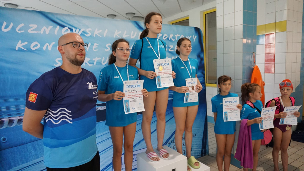 W Czarnieckiej Górze znów rywalizowali pływacy [zdjęcia]