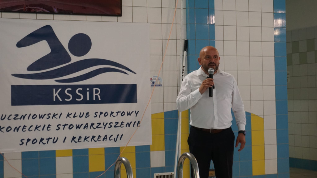 W Czarnieckiej Górze znów rywalizowali pływacy [zdjęcia]