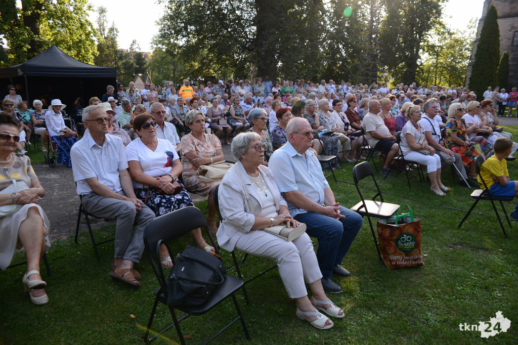 WIDEO: Parafialne pożegnanie lata z Wawelami w Końskich
