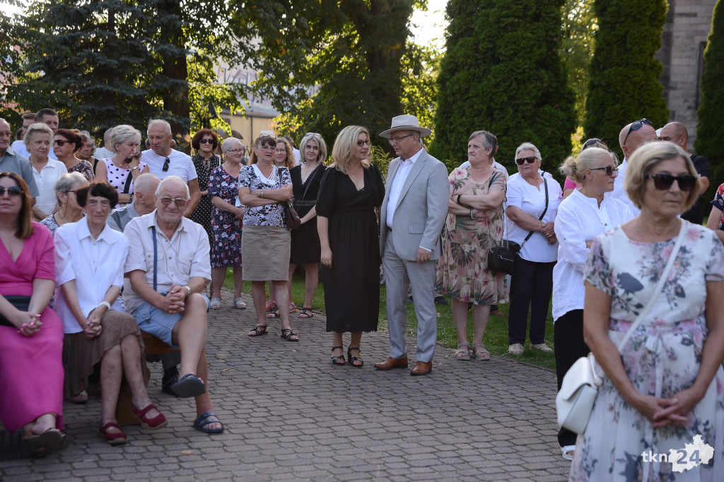 WIDEO: Parafialne pożegnanie lata z Wawelami w Końskich