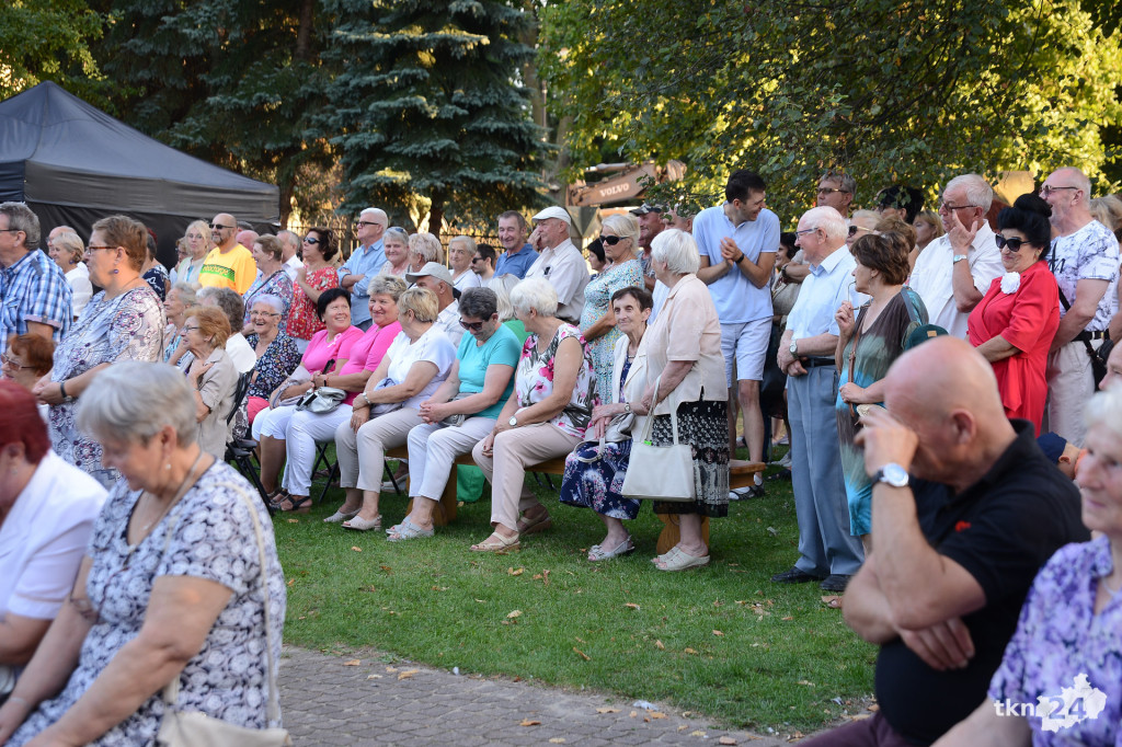 WIDEO: Parafialne pożegnanie lata z Wawelami w Końskich