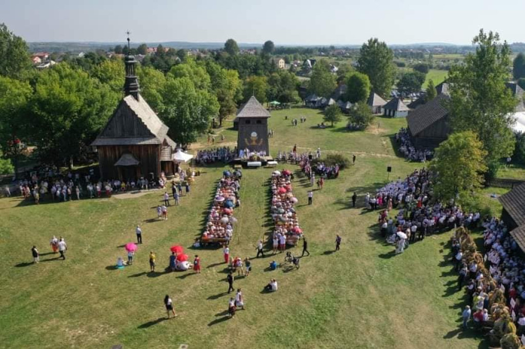Wieniec z Czerwonej Woli doceniony na dożynkach wojewódzkich! [zdjęcia]