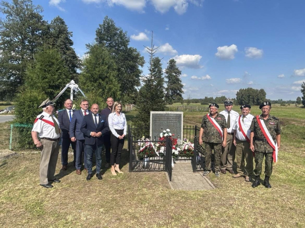W Budzisławiu wspominali ofiary II wojny światowej [zdjęcia]