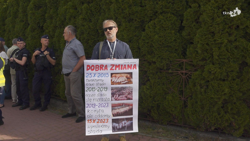 Konwencja PiS w Końskich. Najważniejsi ludzie władzy przedstawili program prawicy [wideo, zdjęcia]
