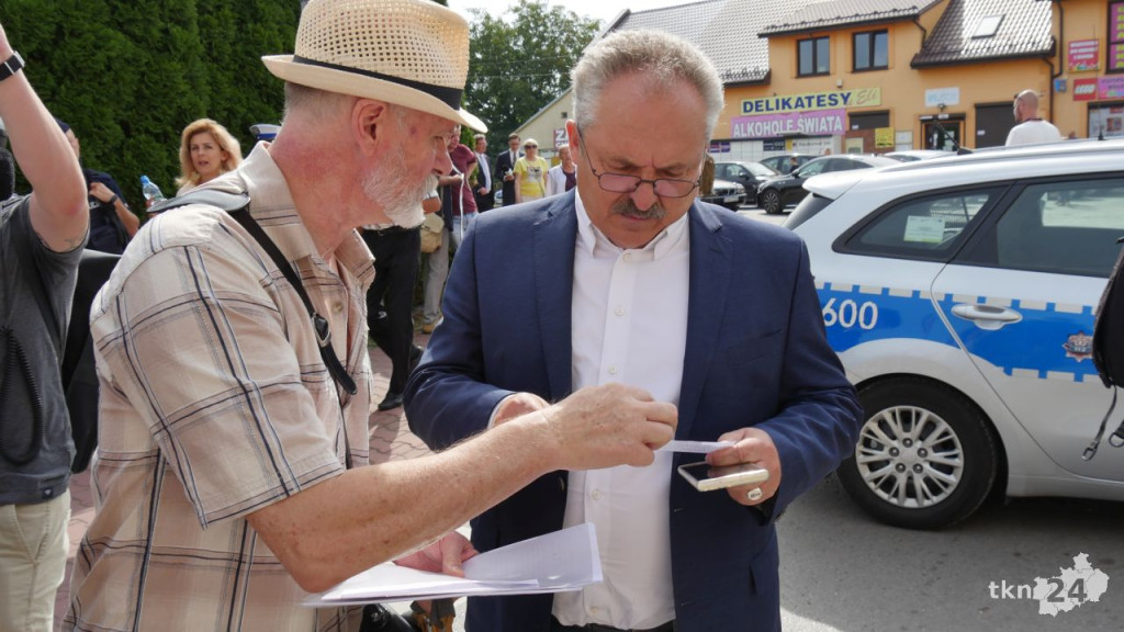 Konwencja PiS w Końskich. Najważniejsi ludzie władzy przedstawili program prawicy [wideo, zdjęcia]