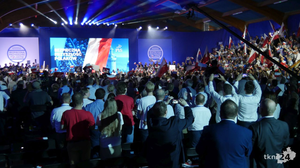 Konwencja PiS w Końskich. Najważniejsi ludzie władzy przedstawili program prawicy [wideo, zdjęcia]