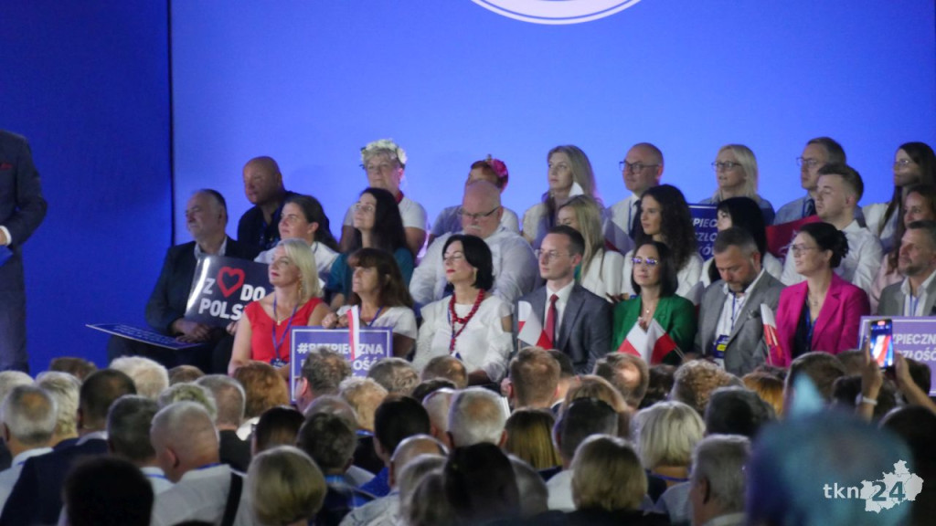 Konwencja PiS w Końskich. Najważniejsi ludzie władzy przedstawili program prawicy [wideo, zdjęcia]