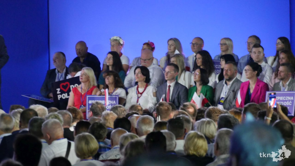 Konwencja PiS w Końskich. Najważniejsi ludzie władzy przedstawili program prawicy [wideo, zdjęcia]