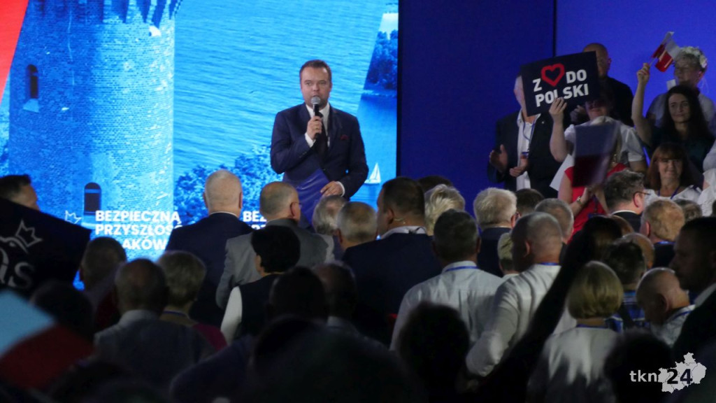 Konwencja PiS w Końskich. Najważniejsi ludzie władzy przedstawili program prawicy [wideo, zdjęcia]