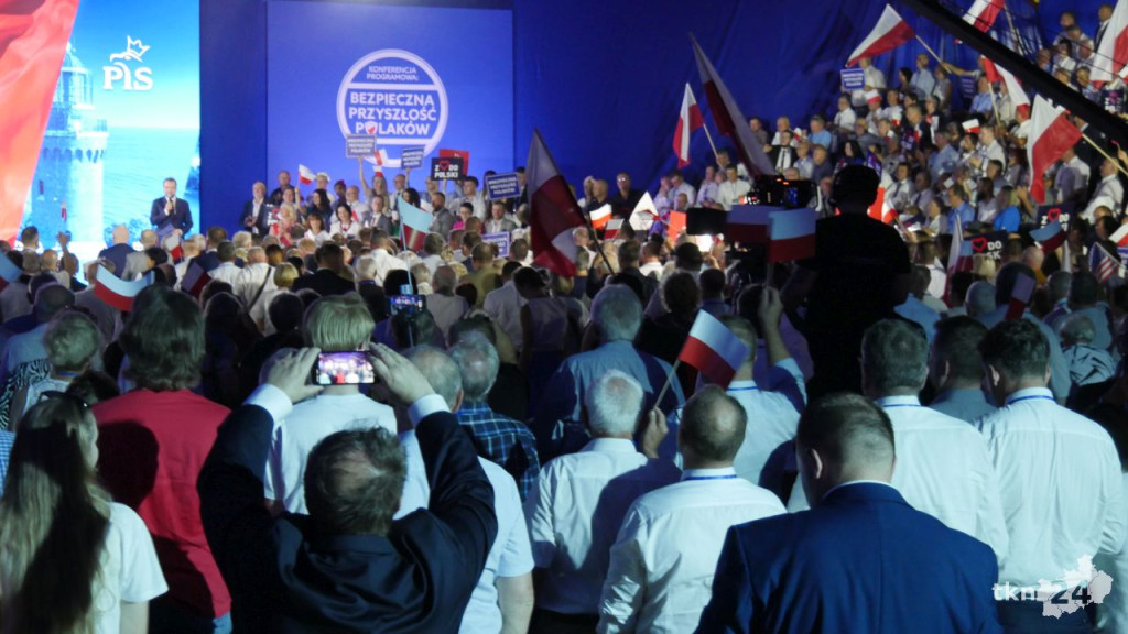 Konwencja PiS w Końskich. Najważniejsi ludzie władzy przedstawili program prawicy [wideo, zdjęcia]