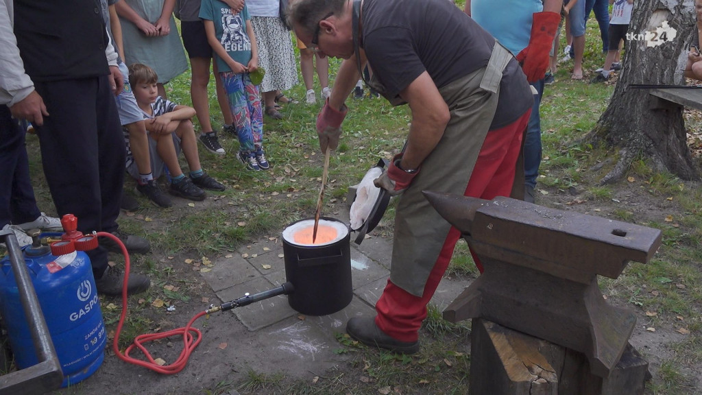 Klimatyczna niedziela w Maleńcu. Za nami pokaz odlewnictwa [wideo, zdjęcia]