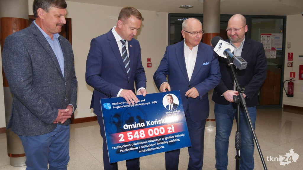 Adam Bielan i Michał Cieślak na otwartym spotkaniu w Końskich [wideo, zdjęcia]